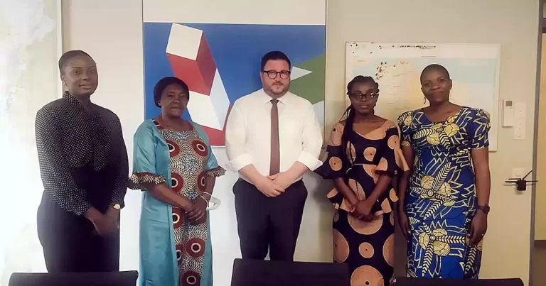 Un groupe de femmes dévouées visite l’ambassade de Suisse pour plaider en faveur de la paix en RDC