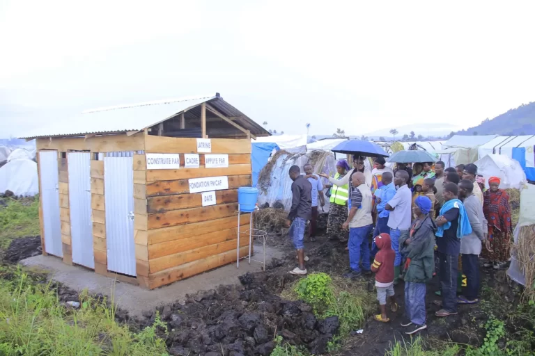 Besoin urgent de latrines et de douches au camp de déplacés de Bulengo au Nord-Kivu Goma